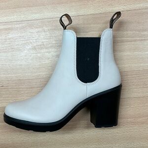 Blundstone Women's Cream Heeled Boots